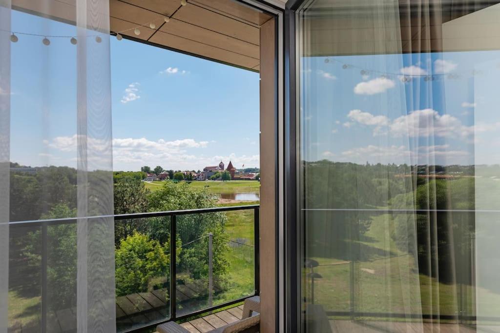 Bright Kaunas Apartment With Castle View Exteriör bild